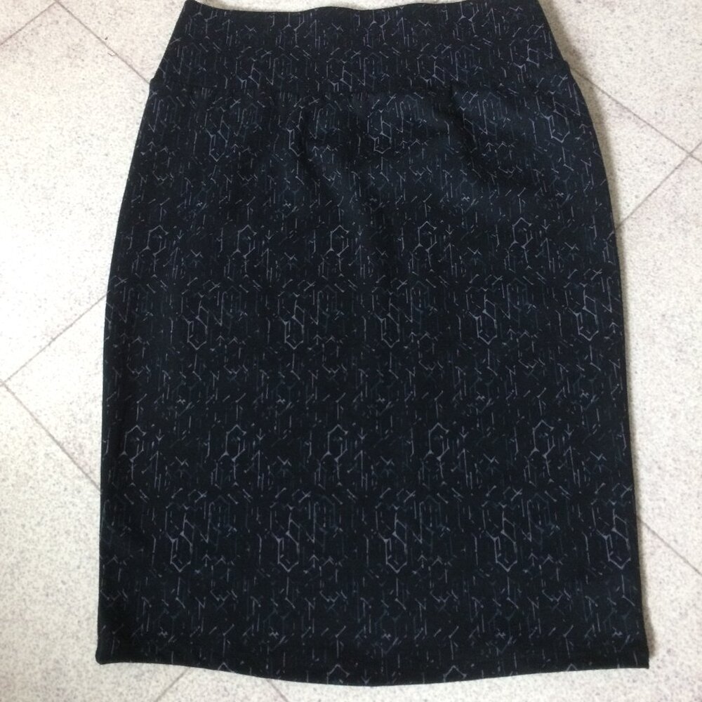 APT. 9 Pull on Skirt Size M